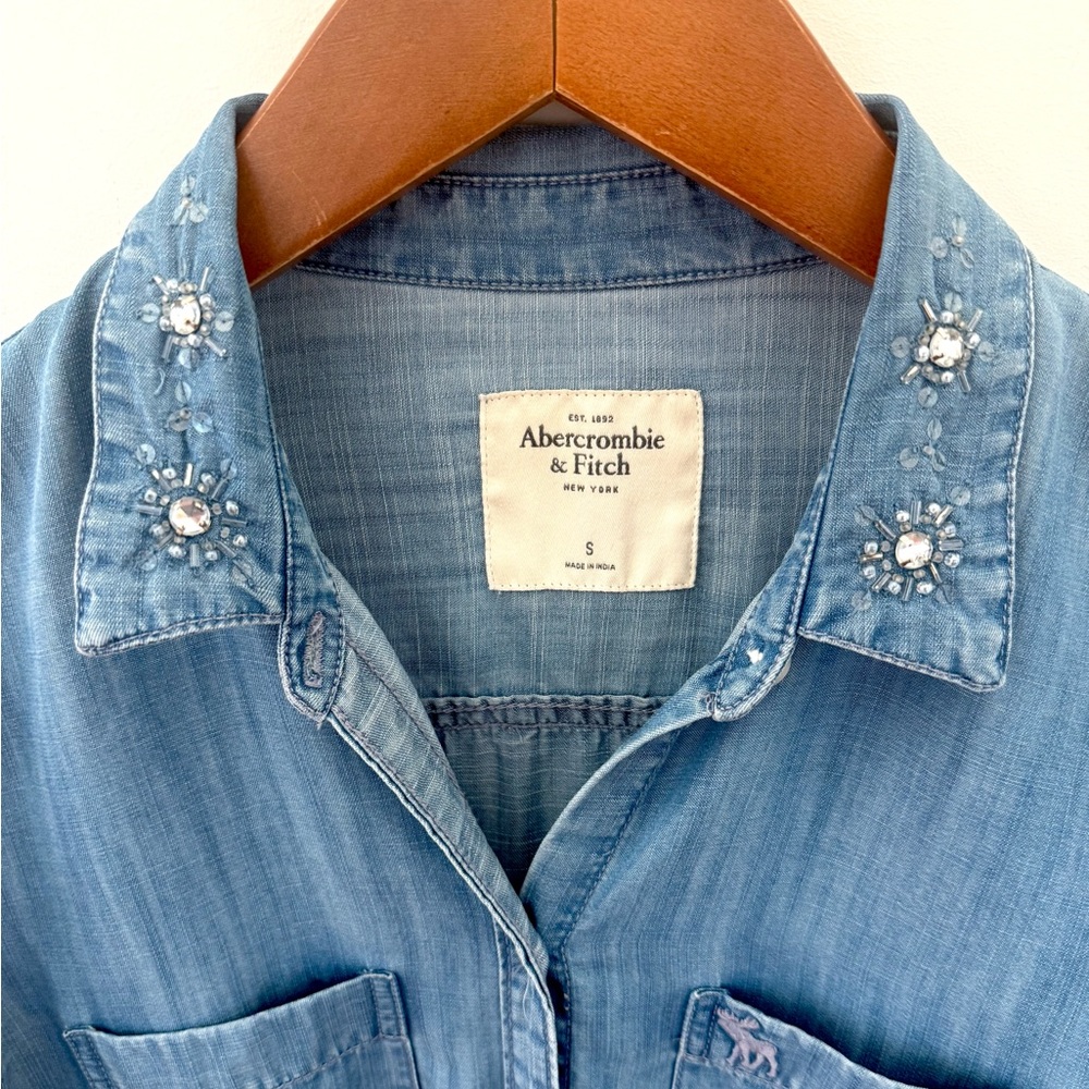 Abercrombie & Fitch Women's Denim Button Shirt Jeans Beaded Collar Y2K Size S